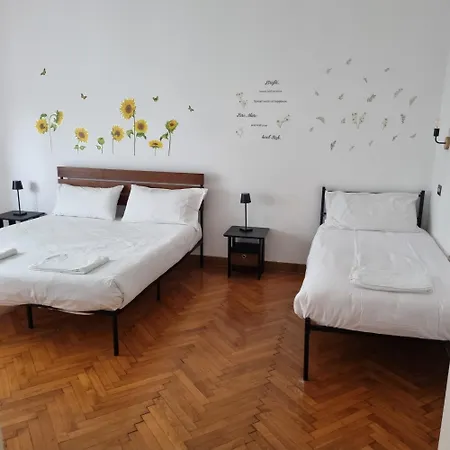 Dock Bay Hostel Apartment Trieste